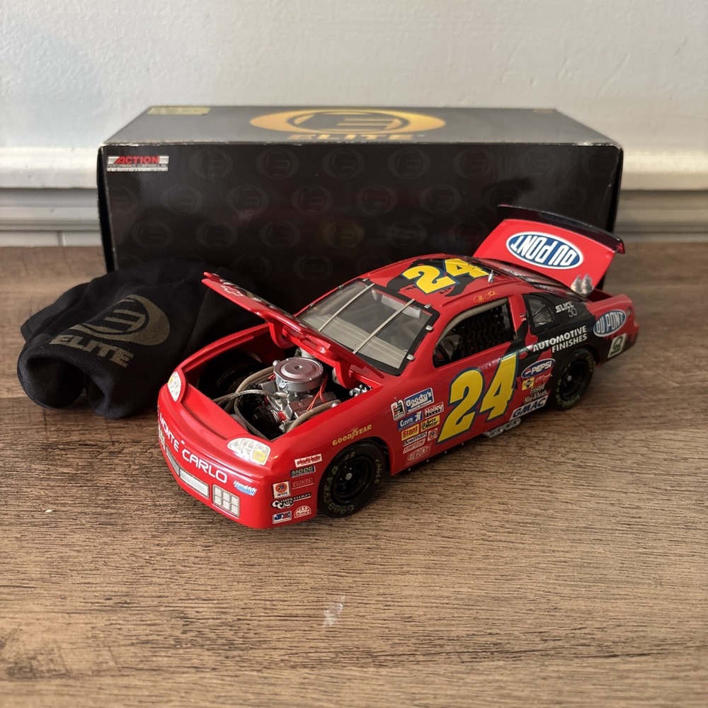 Action 1/24 Jeff Gordon #24 DuPont Jurassic Park 1997 Monte Carlo Elite NASCAR